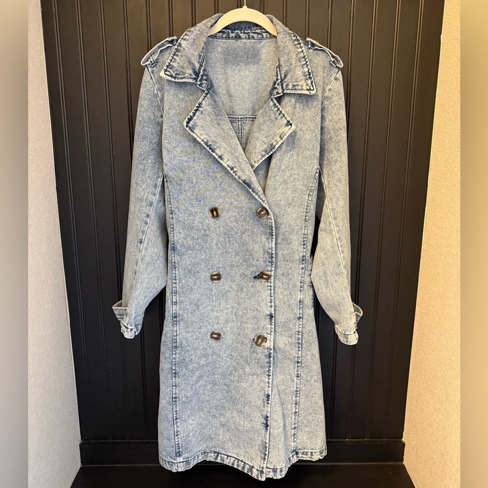 NWOT Free People Denim Trench Coat‎